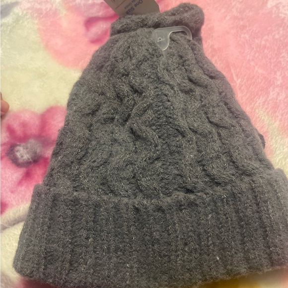 Women’s hat & glove set - Picture 6 of 8